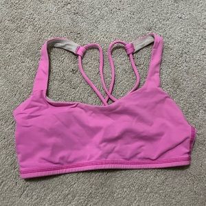 Lululemon free to be bra